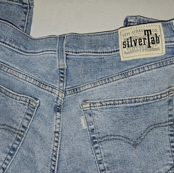 Vintage Levi's SilverTab High Waist Mom Jeans - Picture 4 of 9